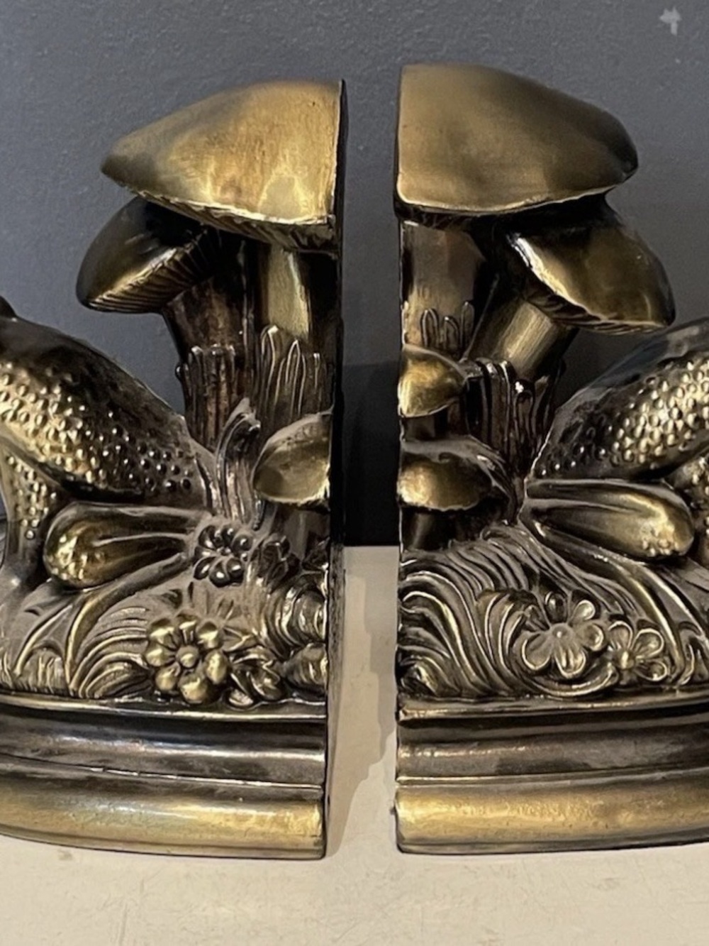RARE Vintage S.C.C Frog & Mushroom Bookends Solid Brass-Tone Cast Metal Pair USA